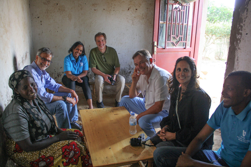 Solar Home Systems in Africa Power Lights, Radios, Phones and Dignity