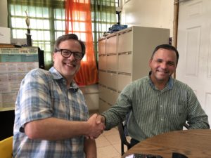 In Puerto Rico, the Mayor of Barranquitas, Iván Marrero, meets Freeing Energy founder, Bill Nussey